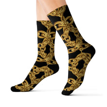 Load image into Gallery viewer, Hilderbrand Lifestyle Black Gold Link Socks
